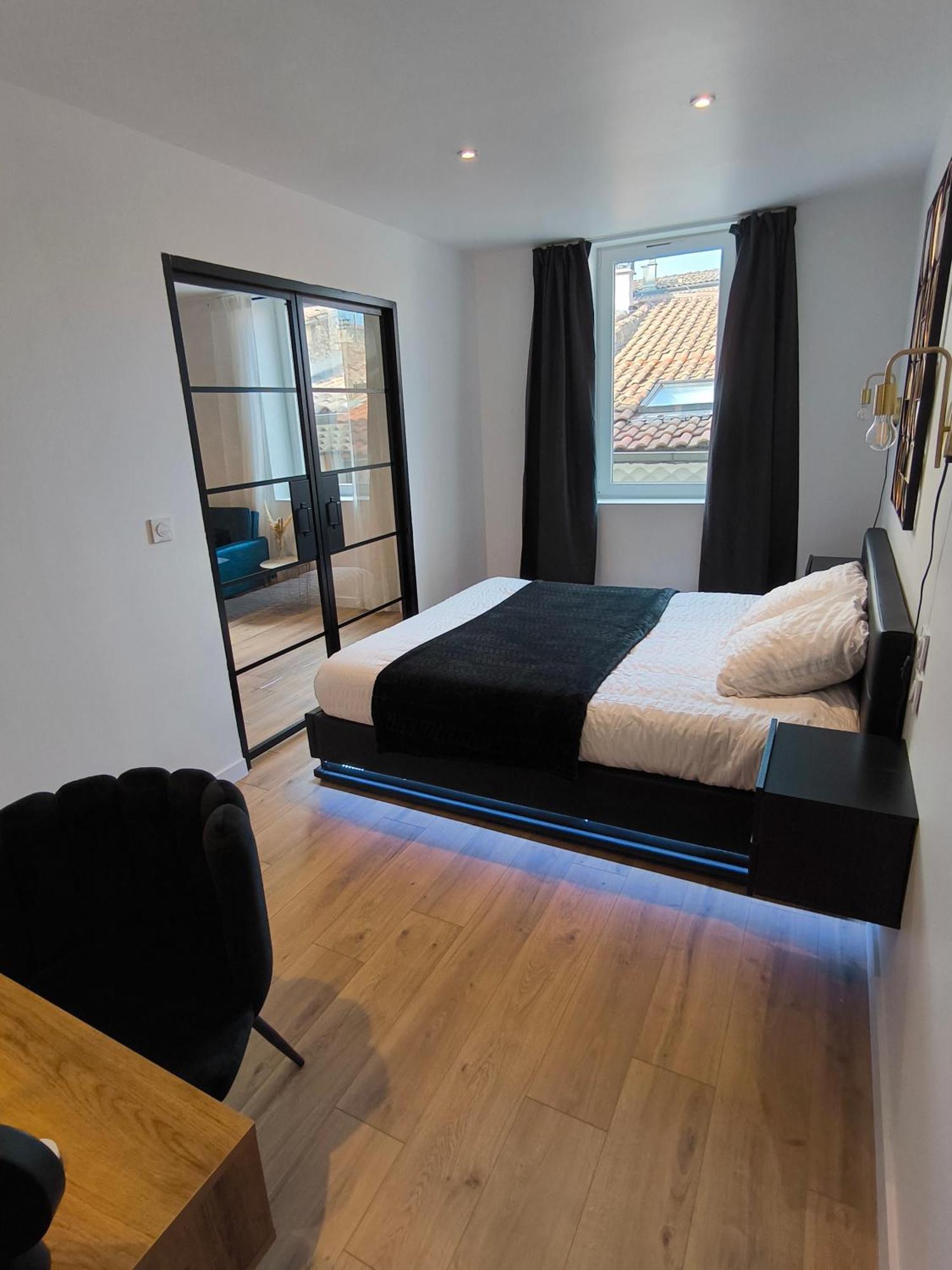 Sublime T2 En Plein Centre Climatise Apartment มงเตลิมาร์ ภายนอก รูปภาพ
