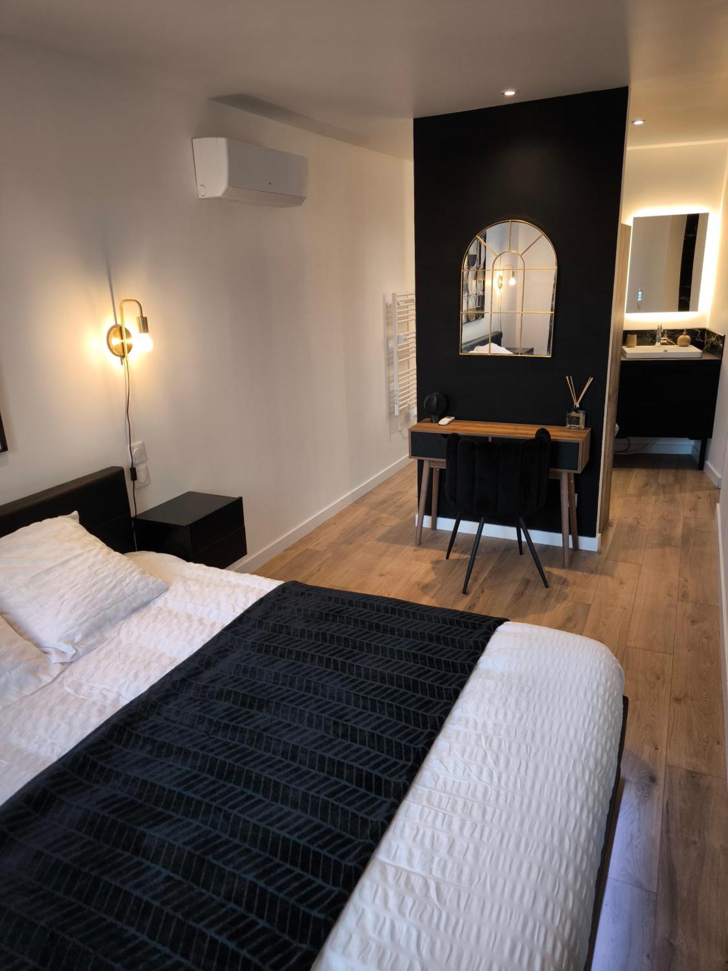 Sublime T2 En Plein Centre Climatise Apartment มงเตลิมาร์ ภายนอก รูปภาพ